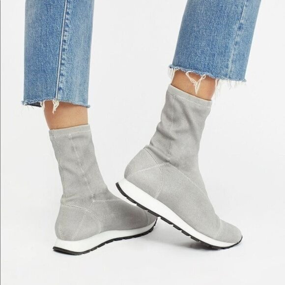 Free People Astral Sneaker Boot Mid-Calf Gray Size 36 Womens Knit Fabric Rubber - Picture 3 of 10